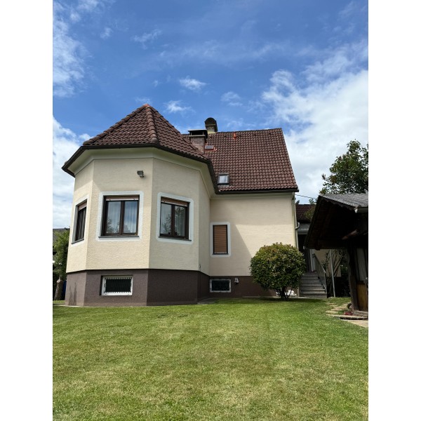 Familienfreundliches Einfamilienhaus am Ende einer Sackgasse Familienfreundliches Einfamilienhaus am Ende einer Sackgasse